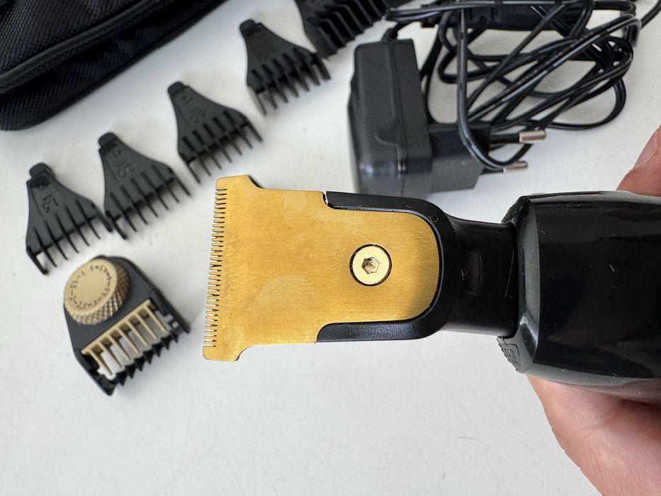 Máquina Barbear Remington MB7000