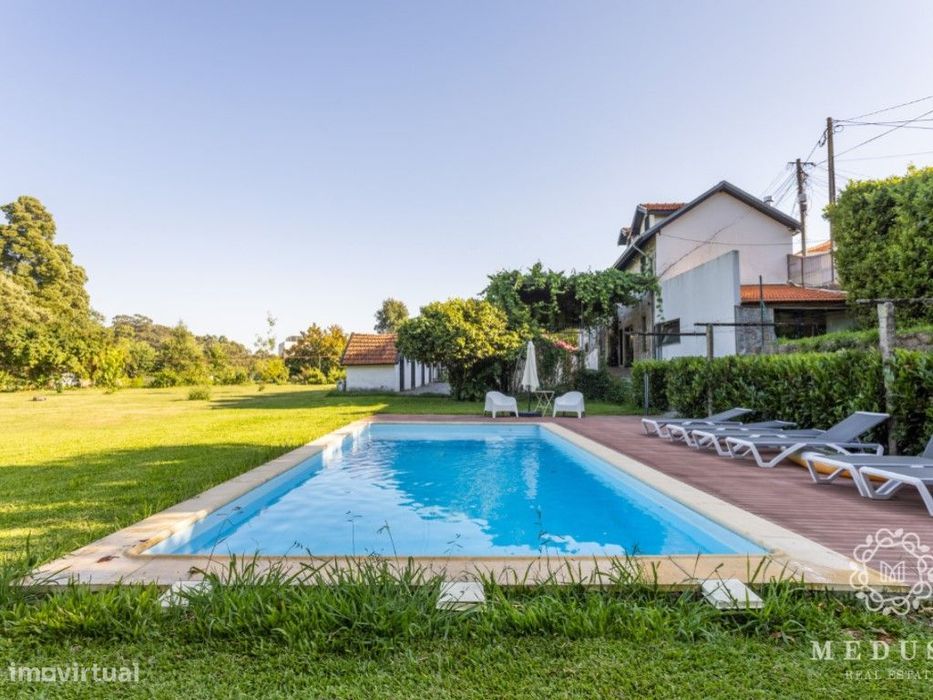 Quinta T7 | Piscina, Bosque Privativo e Licença de Alojamento Local...