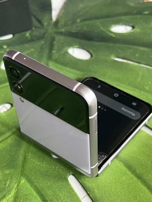 Samsung Galaxy Z Flip 3 / w pełni sprawny