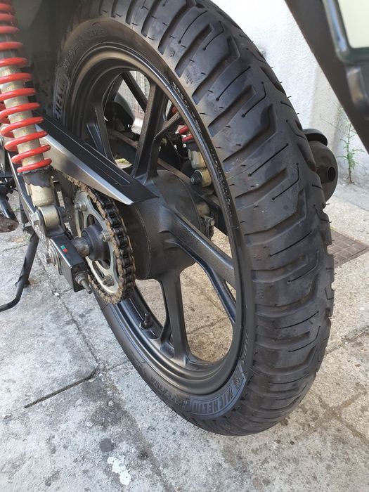Honda cb125f  muito consevada,   motivo da venda , mudança