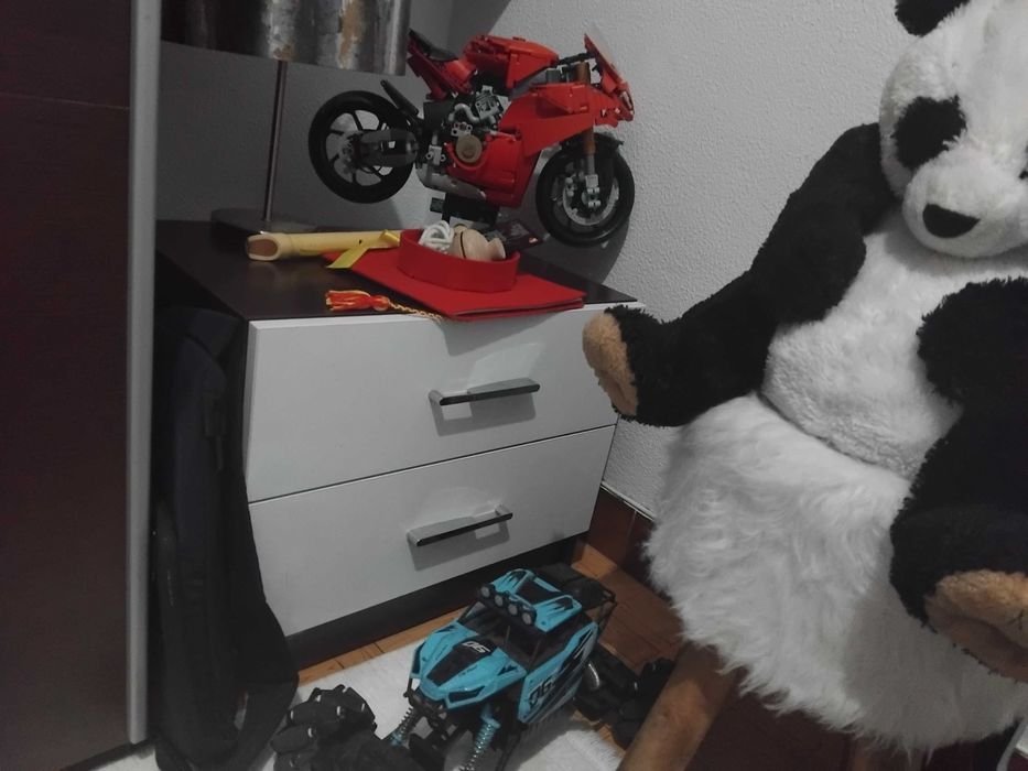Quarto usado completo