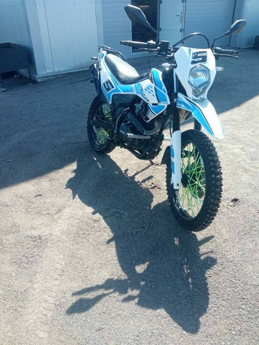 Продаються лонкін sx1.