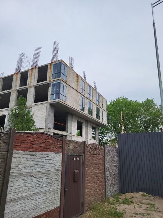 Квартира по акційній ціні,в шикарному місці Києва, поруч з метро.