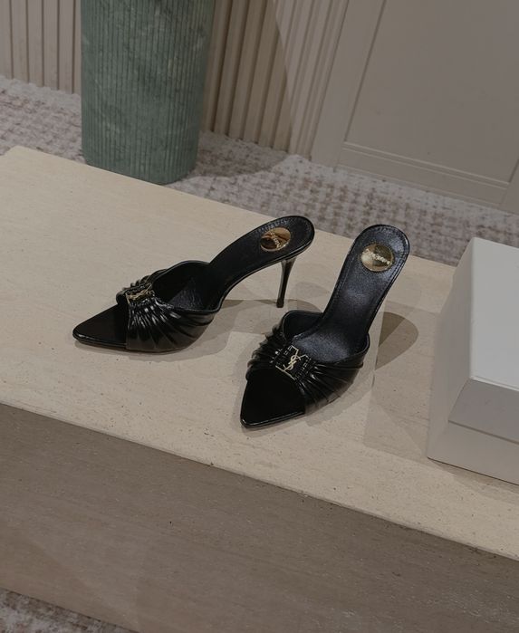 Saint Laurent klapki damskie skórzane na obcasie