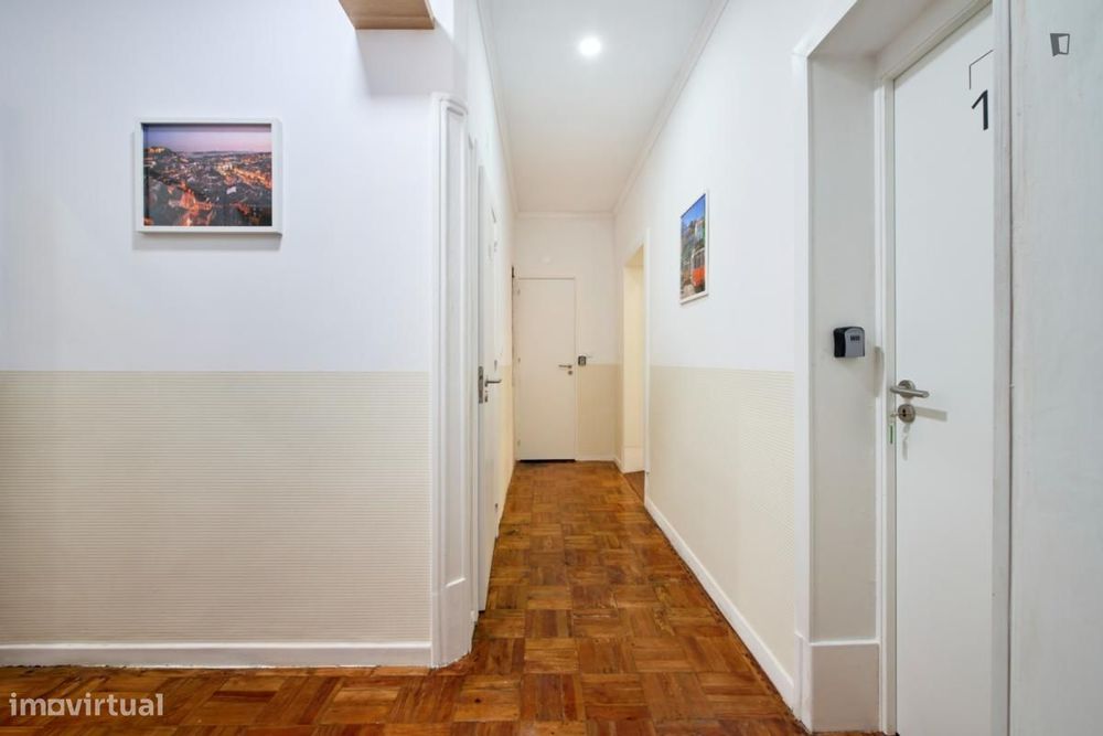 Quarto - localizado em Alameda Lisbon