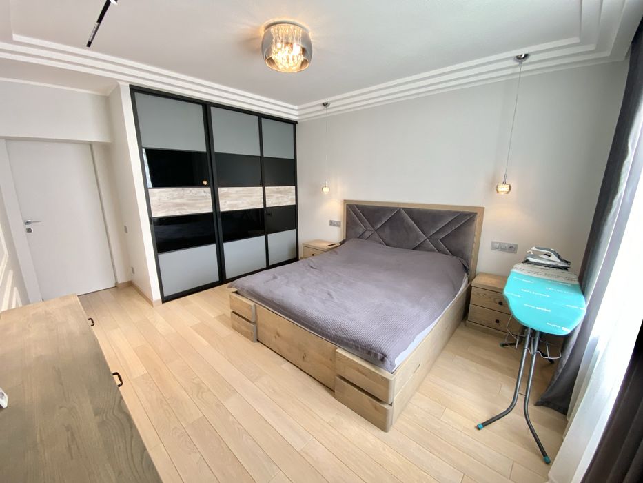 Продається квартира. ЖК Липки. Вул. Мазепи. 83 м². Шикарний ремонт.