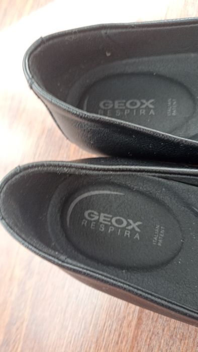 Sabrinas Geox pretas NOVAS 37