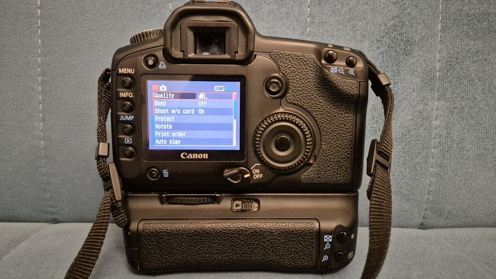 Canon 5D classic z gripem