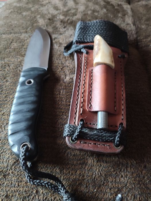 Nóż od MAC Maciej Orzechowski