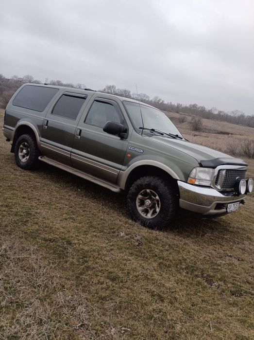 Ford Excursion 2001