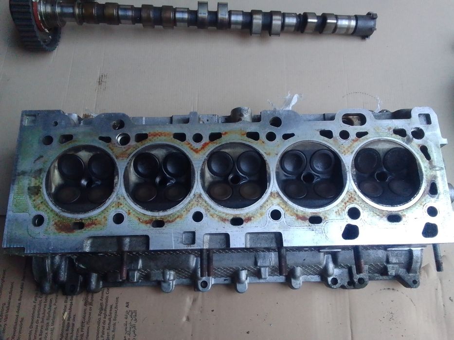 Głowica Volvo 2.5t S60 S80 V70 XC70 XC90