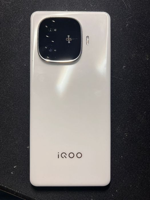 Vivo iqoo z9 turbo