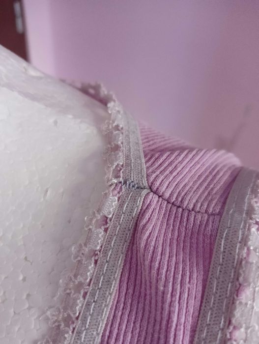 Prążkowana bluzka top prążki różowa bokserka lato Esilla casual basic