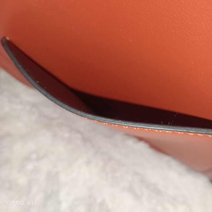 Дамская сумочка удобная