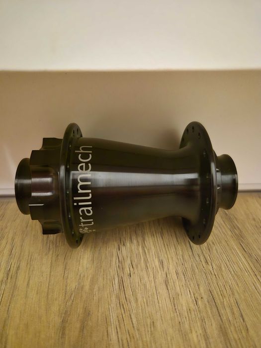 Przednia piasta Trailmech Enduro 110×15 mm Boost, Torque Caps.