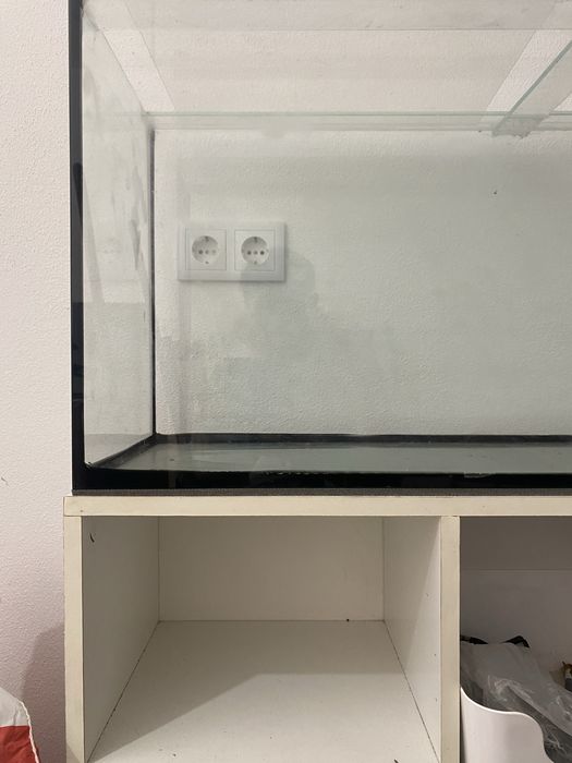 Vende-se aquario + movel feito à medida 100x30