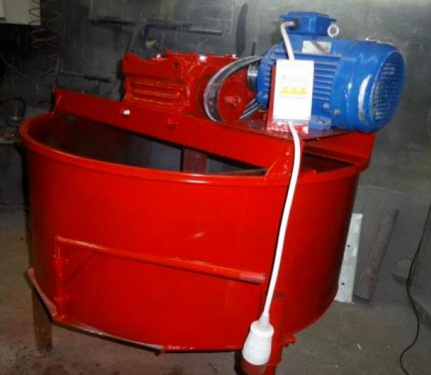 Бетоносмеситель, бетономешалка, растворосмеситель, мешалка, на 150 л.