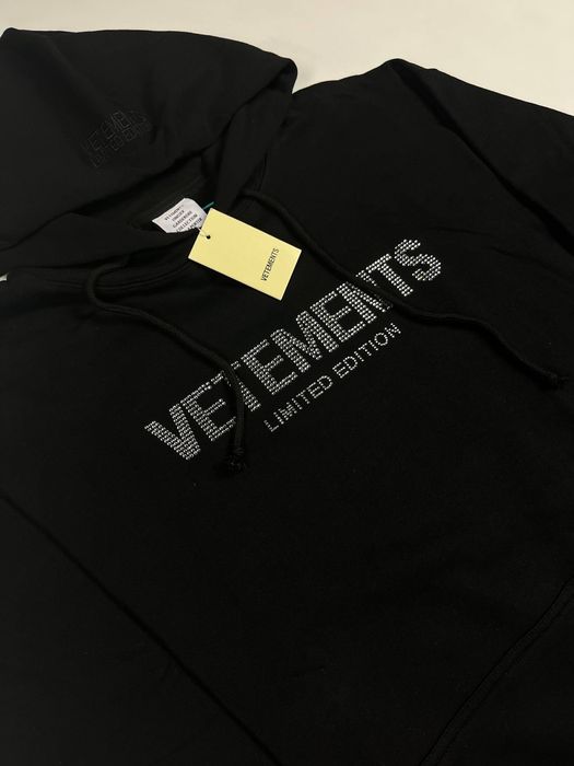 Худи Vetements.