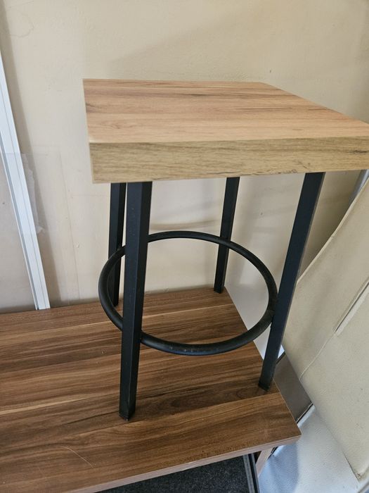 Taboret stołek krzeslo