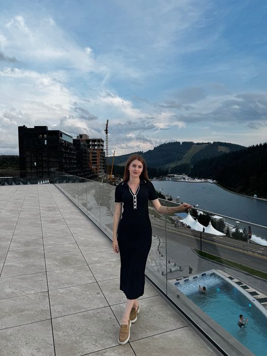 сукня в стилі old money