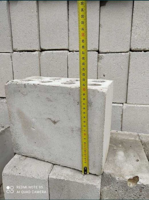 Biała cegła na sprzedaż