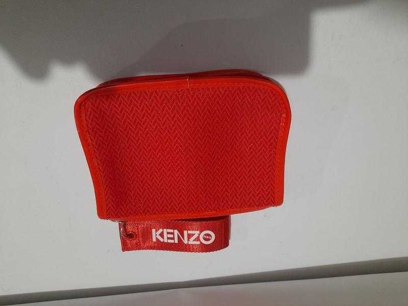 Новая Kenzo paris red pouch косметичка