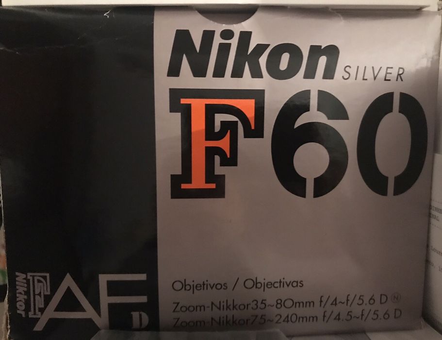 Máquina Fotográfica analógica Nikon F60 (só o corpo)