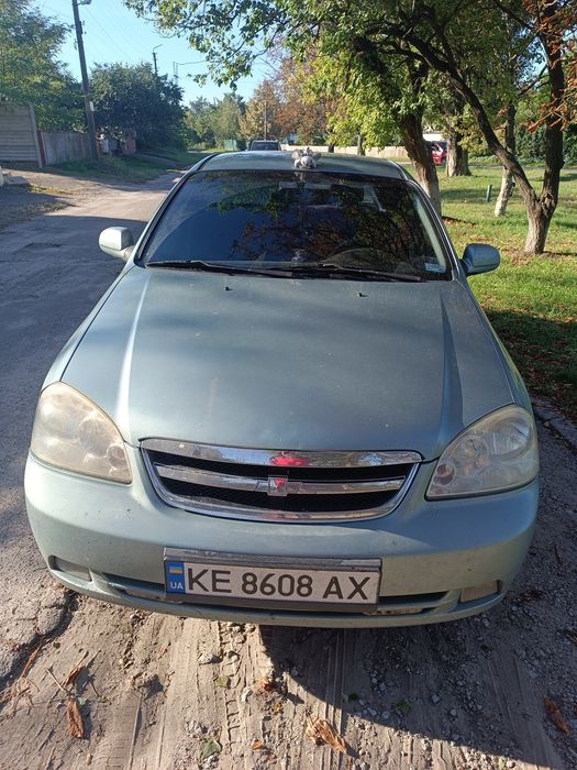 продам Chevrolet lacetti 1.8