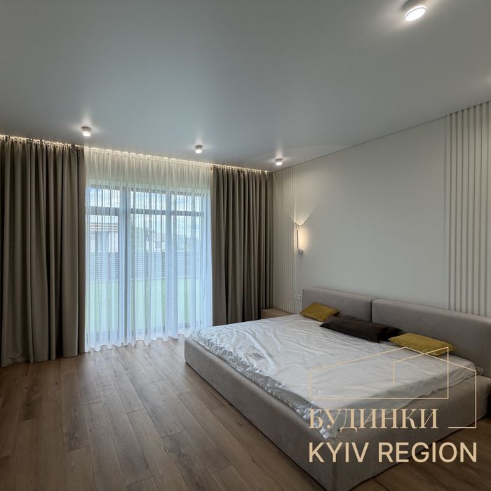 Продаж будинку  Hi-Tech ремонт меблі з басейном у КМ White Stone