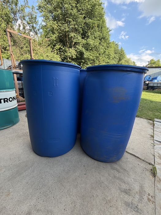Plastikowa beczka 200L, idealna na deszczówke