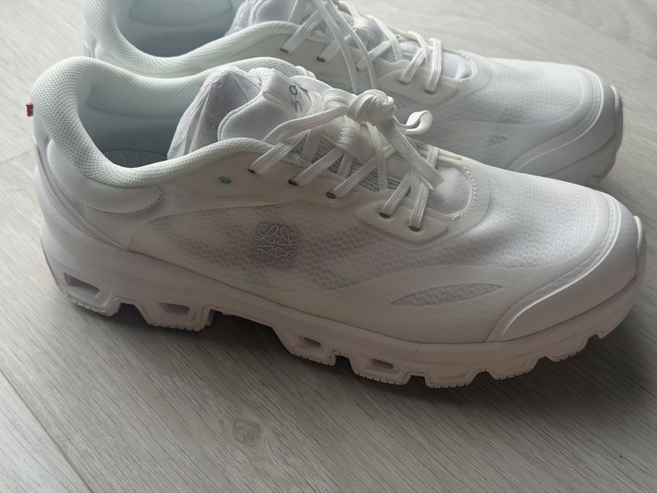 Кросівки On Running Cloudventure 2 LOEWE 41 розмір 26 см по стельке