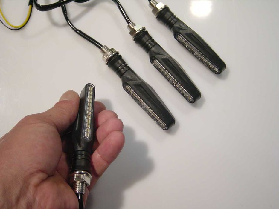 Piscas LED com DRL e Stop para mota