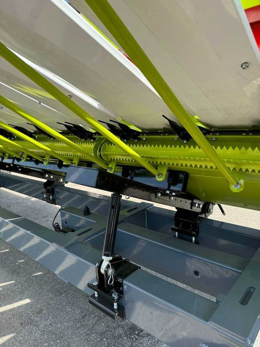 Жниварка соняшникова claas sunspeed  New Holland John Deere Claas CASE