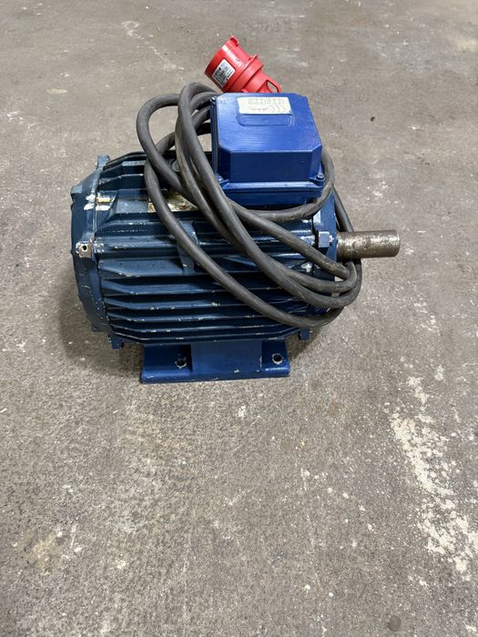 Silnik 7.5kw 2920obr