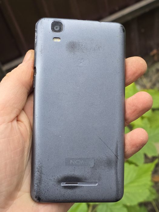 Android телефон на 2 сімкарти