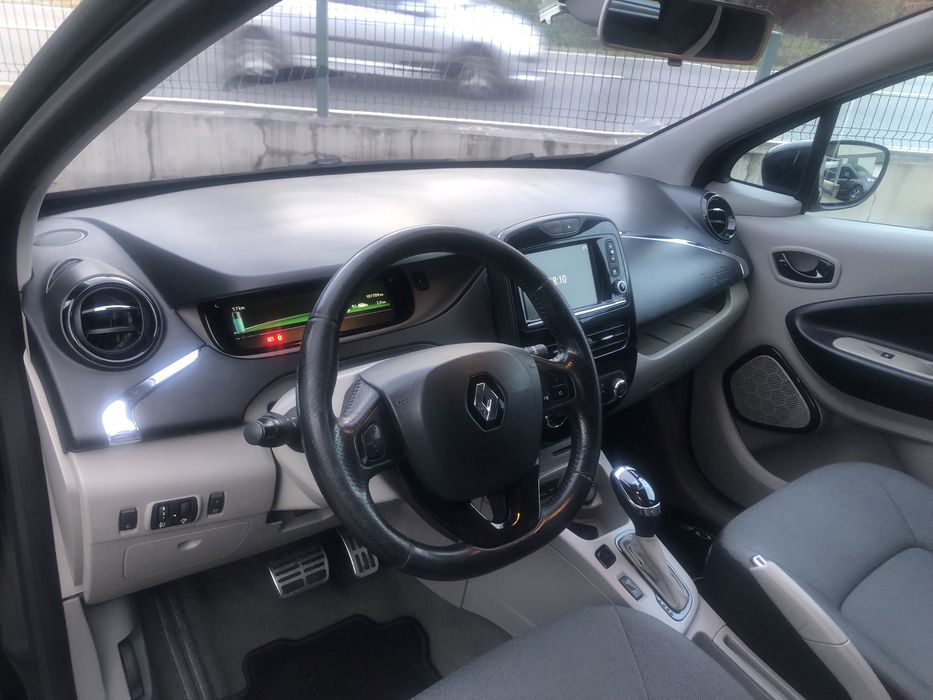 Renault zoe 22kw baterias proprias