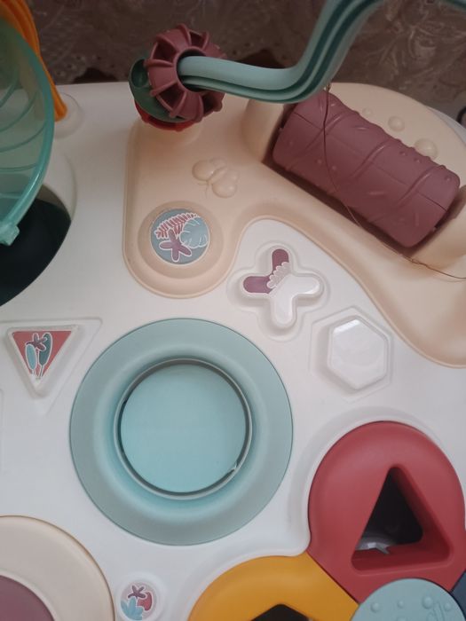 Ігровий стіл розвиваючій,бізі стіл