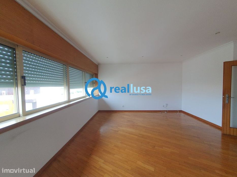 Apartamento T3 c/ garagem Rio Tinto Gondomar — Rio Tinto, Porto