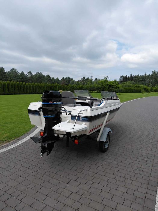 Łódź  motorowa wędkarska Bayliner CAPRI