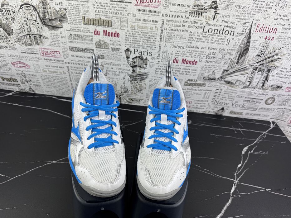 Кросівки Mizuno Wave Twister Розмір 37 Взуття