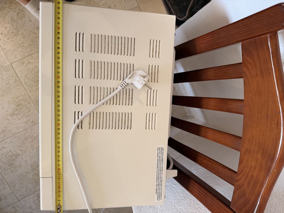 Micro-ondas Electric Co. – Branco