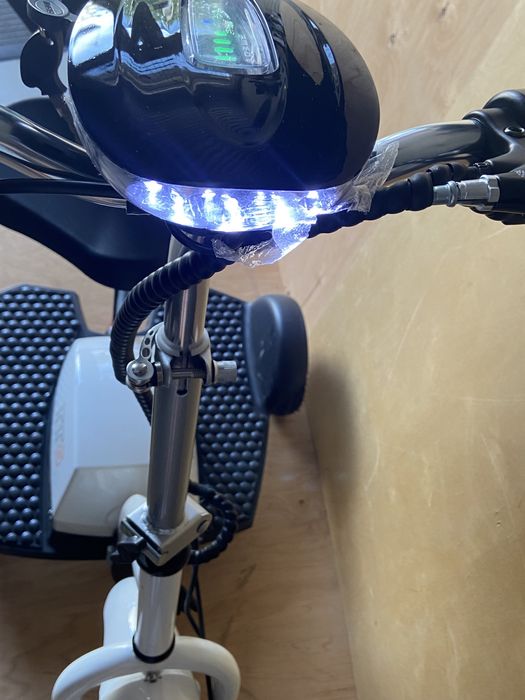 Электросамокат  с сидением (сиденье -спинка) TTG SM T06