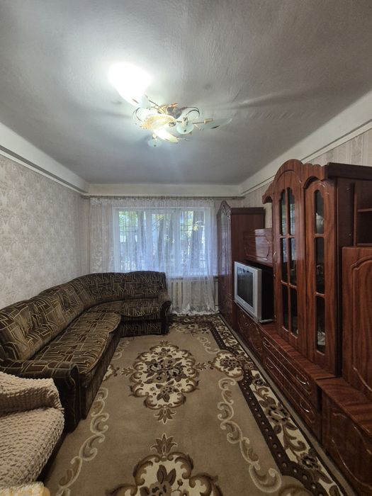 Сдам  2 к квартиру, р-н Черёмушки.