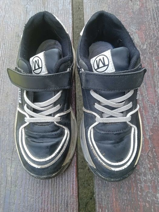 Дитячі кросівки б/у