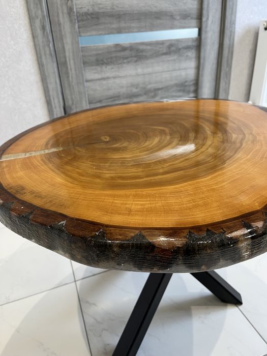 Журнальний стіл