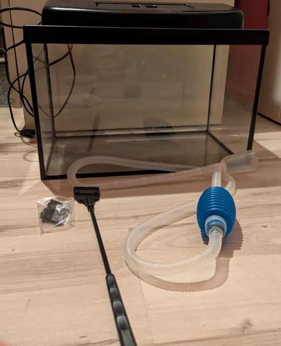 Akwarium 40x25x25 +pokrywa z oświetleniem+akcesoria