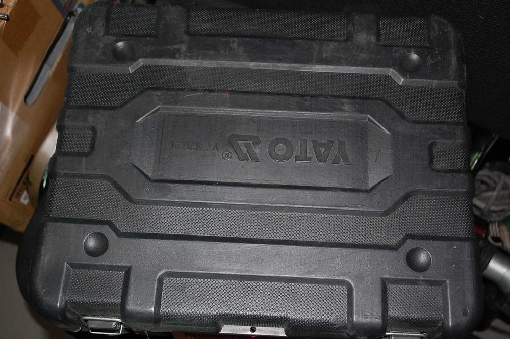 Wkrętarka Eurotec  Cd300 2 x Aku 18V Ład Walizka