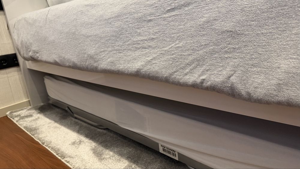 Cama/berço com colchāo Molaflex + gavetas