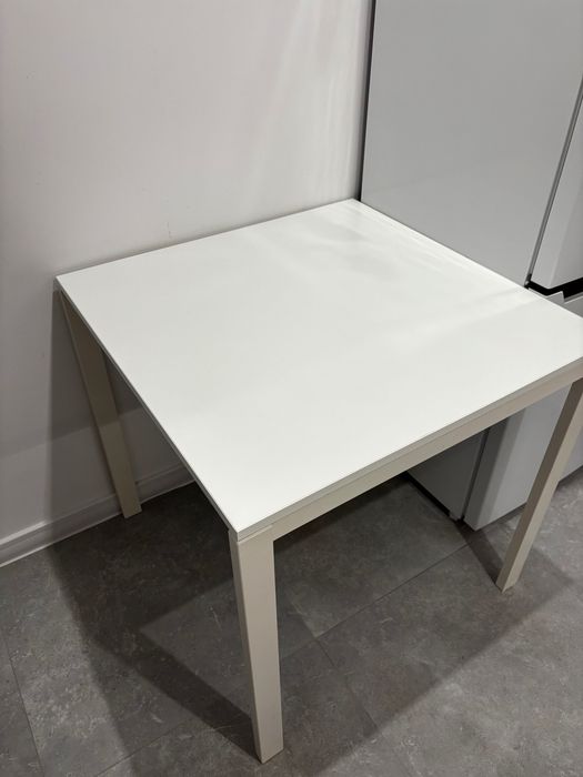 Biały stół Ikea 75x75cm