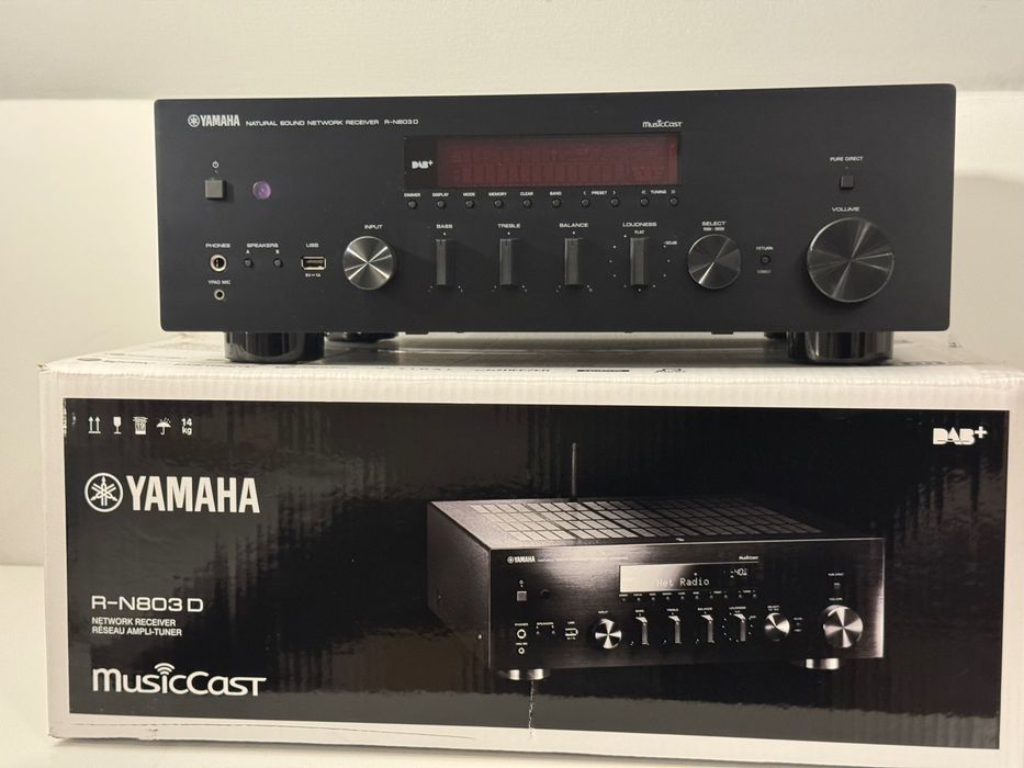 Amplituner Yamaha R-N 803d